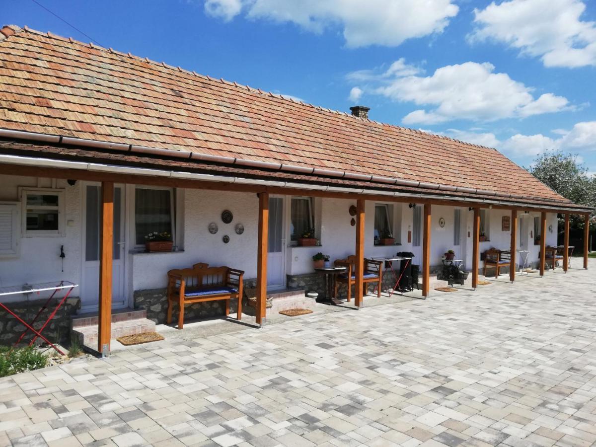 Bobita Apartmanhaz Szilvásvárad Exterior foto